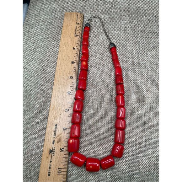 Vintage Red Bamboo Coral Style Chunky Beaded Necklace Red Chunky - Picture 7 of 9